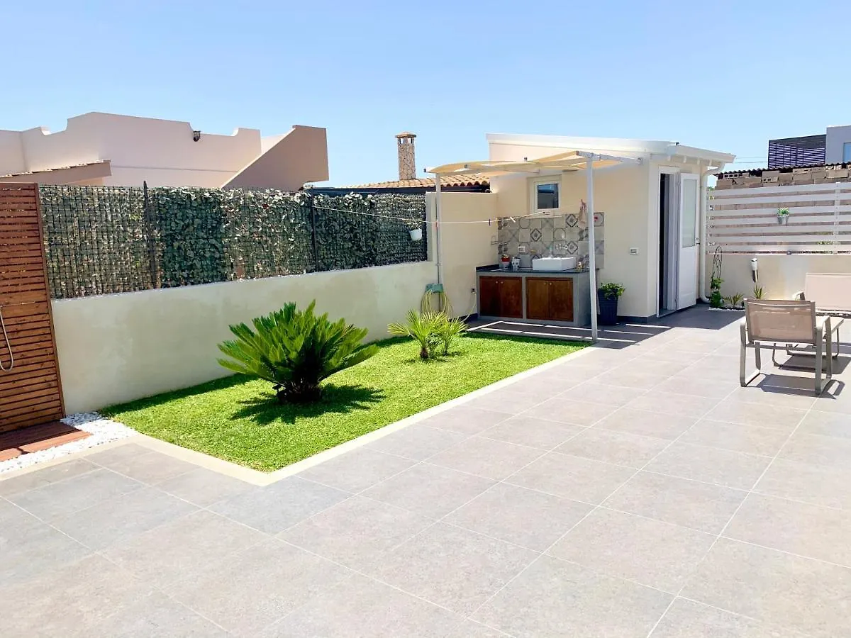 Villa White Sicilia Санта-Мария-дель-Фокалло