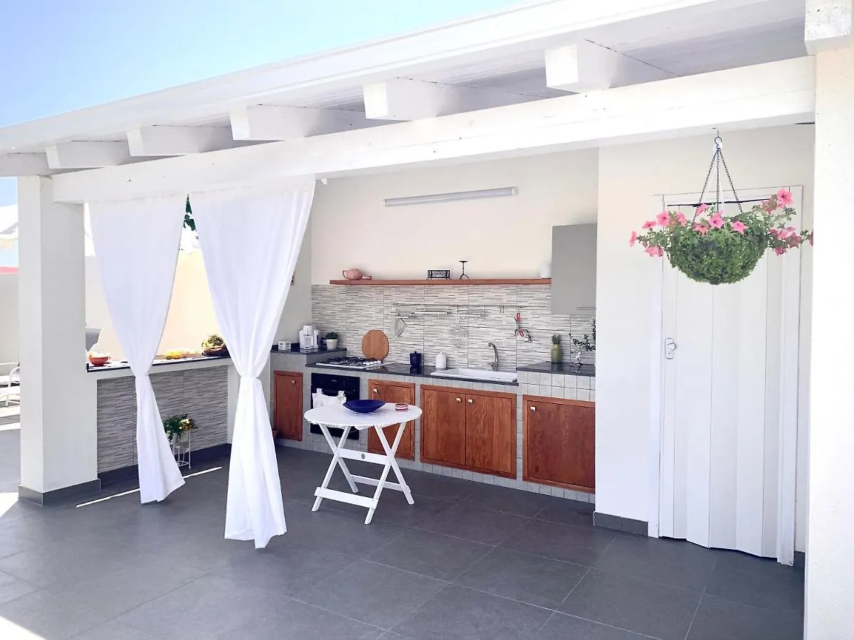 Villa White Sicilia Санта-Мария-дель-Фокалло